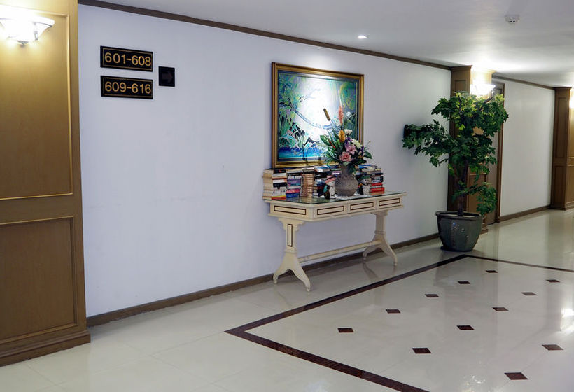 City Beach Resort 18