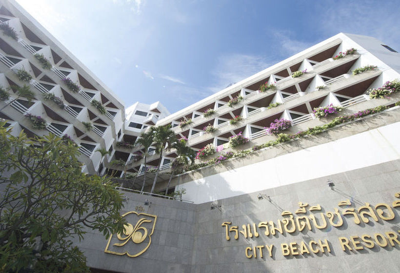 City Beach Resort 19