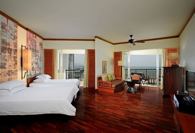 Hilton Hua Hin Resort & Spa 4