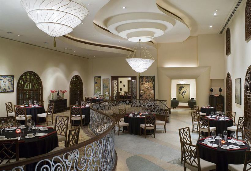 Hotel Vivanta by Taj Hari Mahal 11