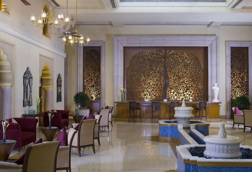 Hotel Vivanta by Taj Hari Mahal 8