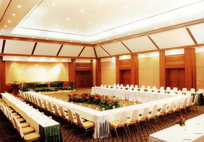 Pavilion Rim Kwai Resort 10