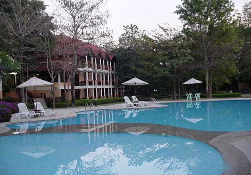Pavilion Rim Kwai Resort 8