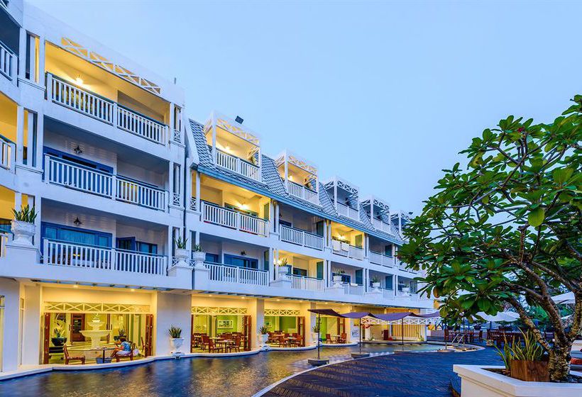 Hotel Andaman Seaview 18