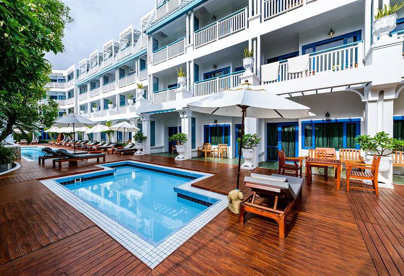 Hotel Andaman Seaview 8