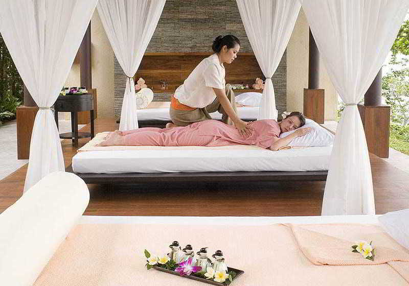 Hotel Central Karon Village 16