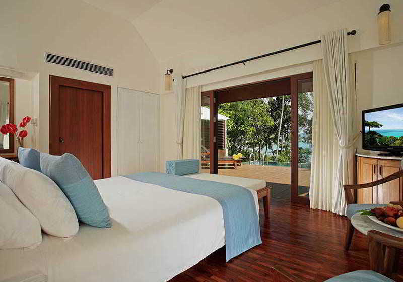 Hotel Central Karon Village 8