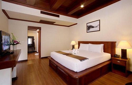 Hotel Front Village 15