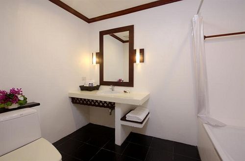 Hotel Front Village 18