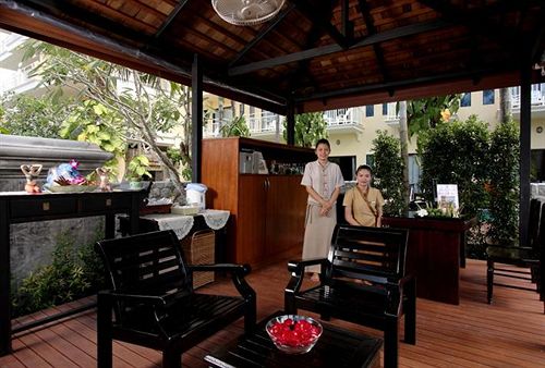 Hotel Front Village 8