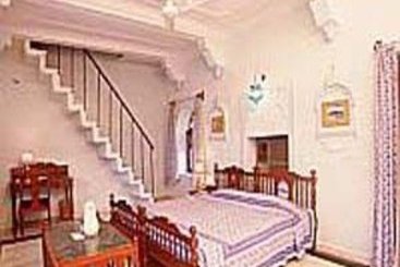 Resort WelcomHeritage Khimsar Fort 8