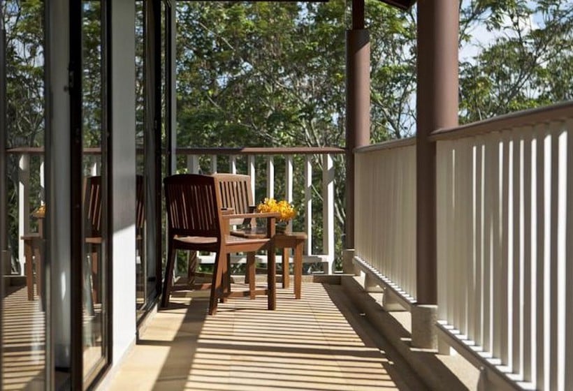 Dusit Thani Krabi Beach Resort 15