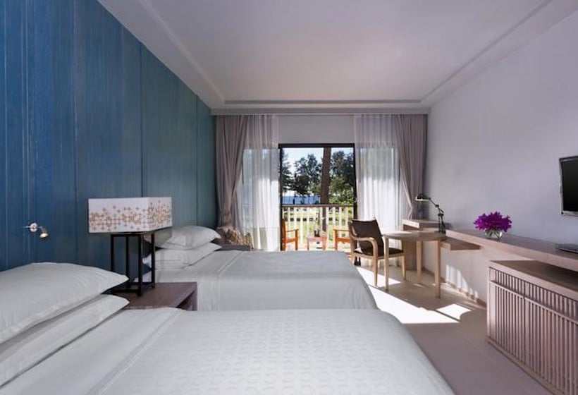 Dusit Thani Krabi Beach Resort 7