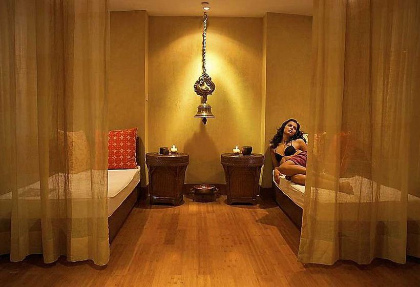 Hotel The Park Chennai 10