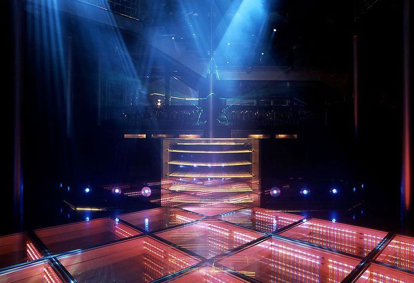 Hotel The Park Chennai 13