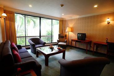 Hotel Amarin Lagoon 8