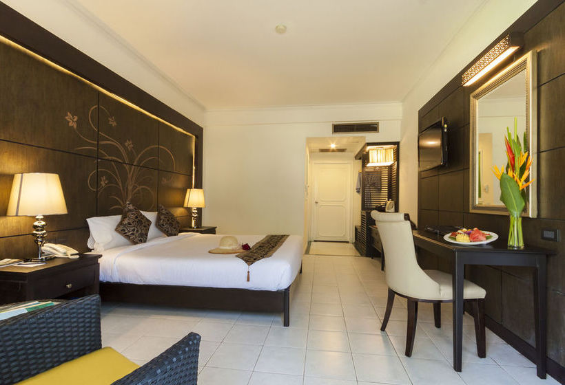 Hotel Amora Beach Resort Phuket 16