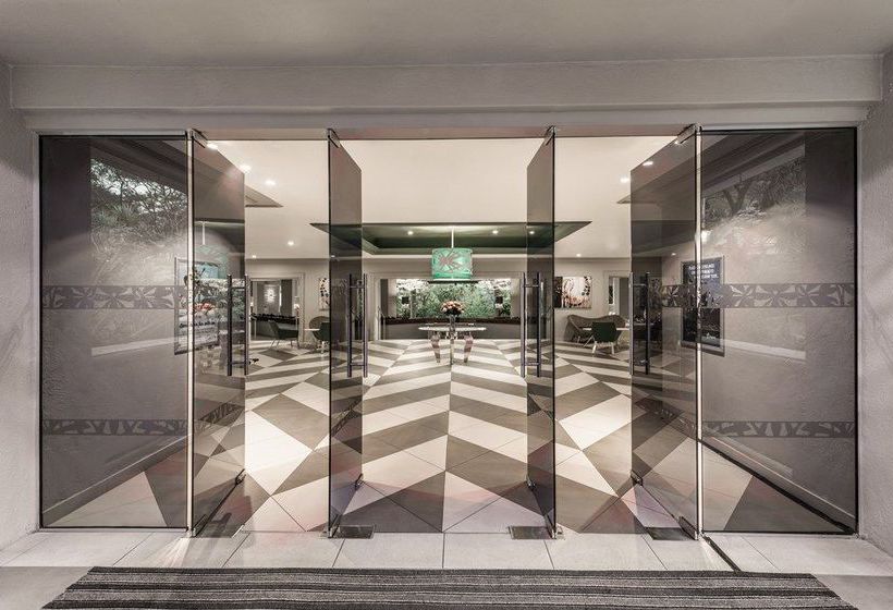 The Cabanas Hotel 17