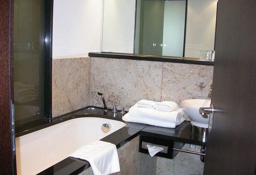 Steigenberger Hotel Metropolitan 1