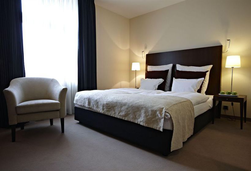 Steigenberger Hotel Metropolitan 16