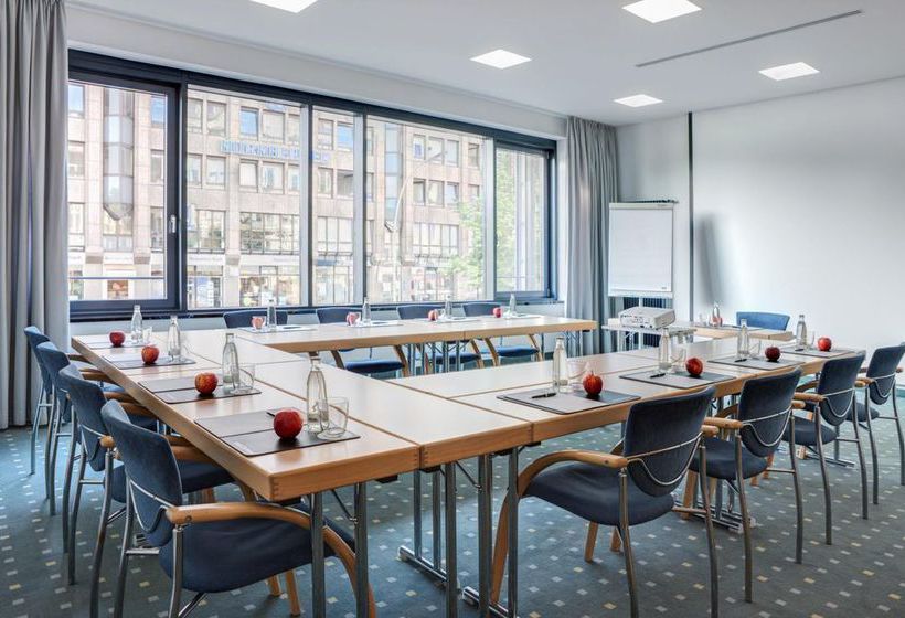 Hotel Intercity Hauptbahnhof 17