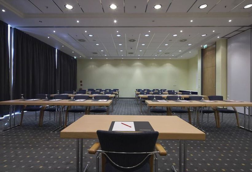 InterCityHotel Düsseldorf 14