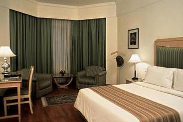 Katriya Hotel & Towers 4