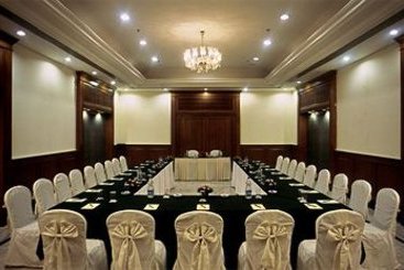 Katriya Hotel & Towers 8