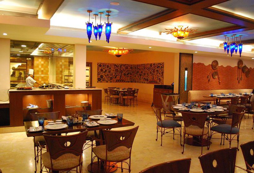 Radisson Hotel Varanasi 13
