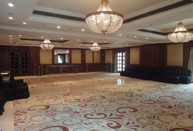 Radisson Hotel Varanasi 20