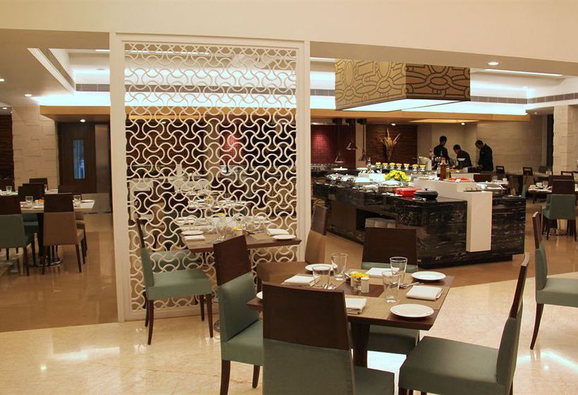 Radisson Hotel Varanasi 5