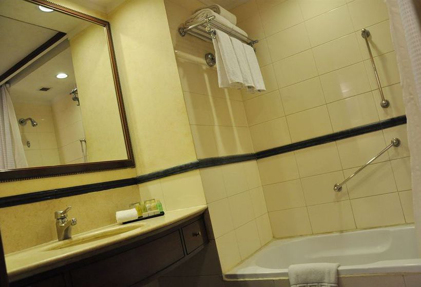 Radisson Hotel Varanasi 6