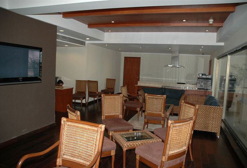 Radisson Hotel Varanasi 8