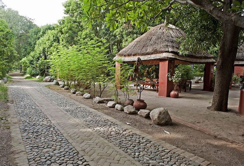 Hotel Maharani Bagh Orchard Retreat 1