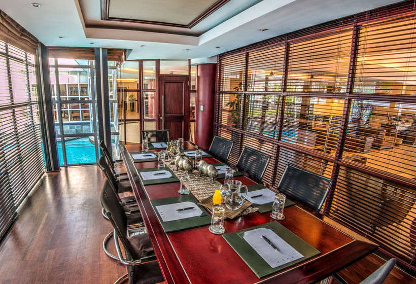 Hotel City Lodge Bryanston 10