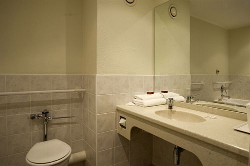 Hotel City Lodge Pinelands 3