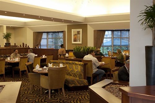 Hotel City Lodge Pinelands 8