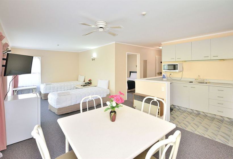 Allenby Park Hotel 9