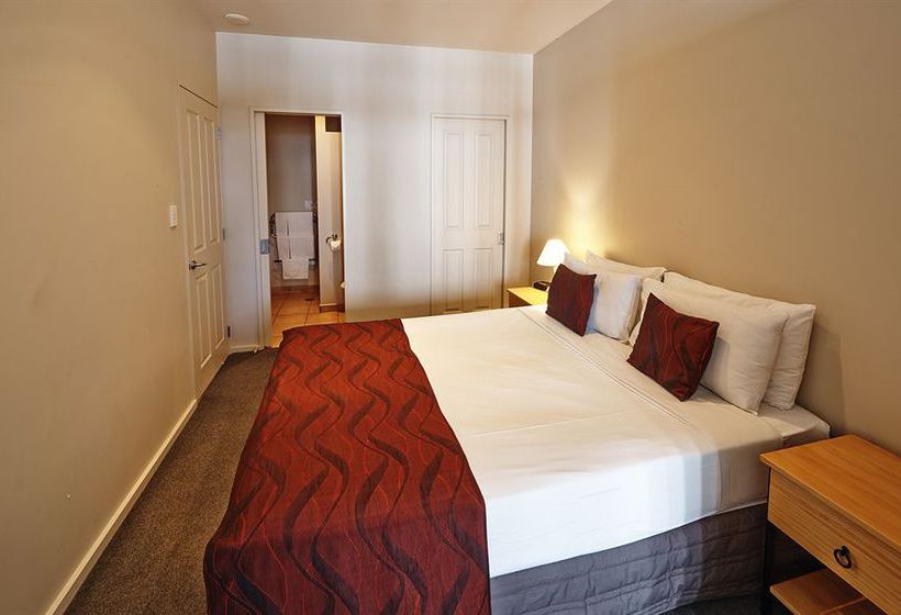 Hotel Quest Atrium 10