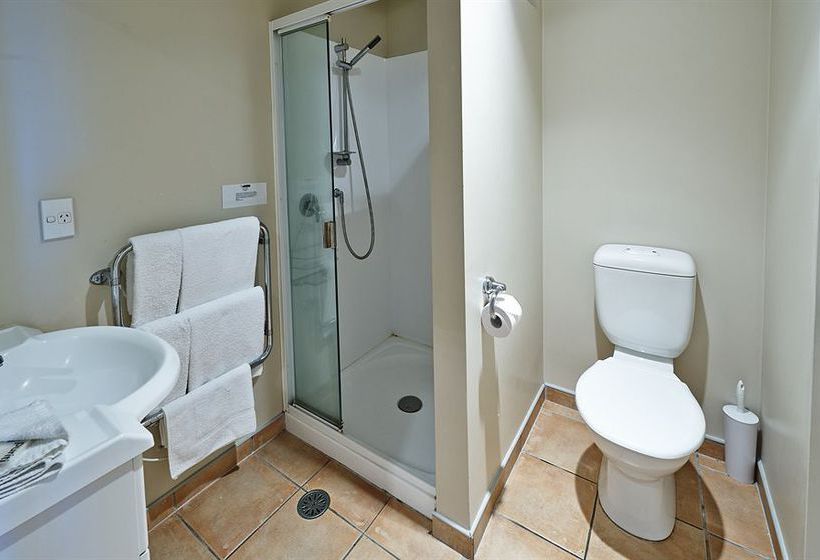 Hotel Quest Atrium 12