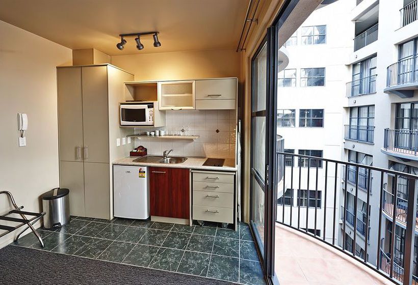 Hotel Quest Atrium 5