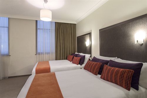 Hotel Wains Dunedin 10