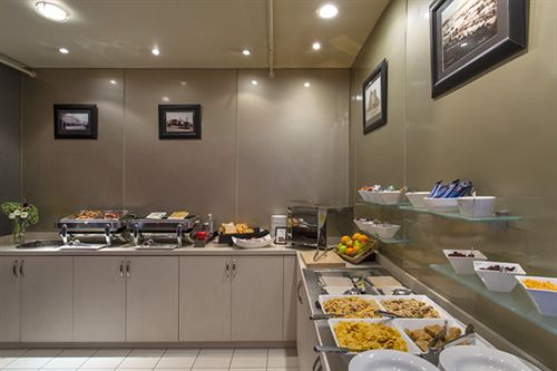 Hotel Wains Dunedin 14