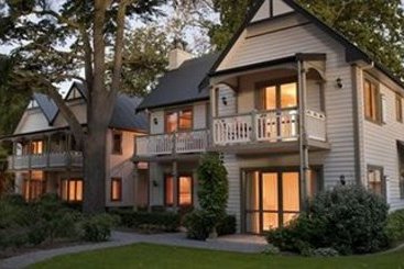 Hotel Huntley Lodge 7