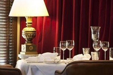 Hotel Huntley Lodge 9