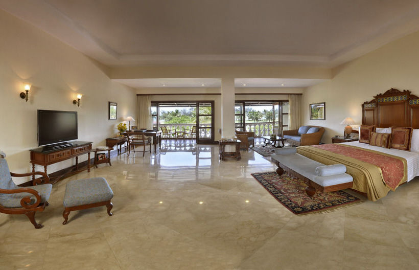 Hotel The LaLiT Golf & Spa Resort Goa 18