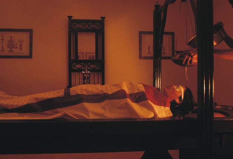 Hotel The LaLiT Golf & Spa Resort Goa 3