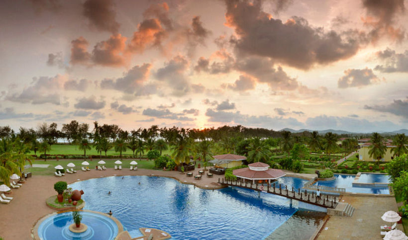 Hotel The LaLiT Golf & Spa Resort Goa 9
