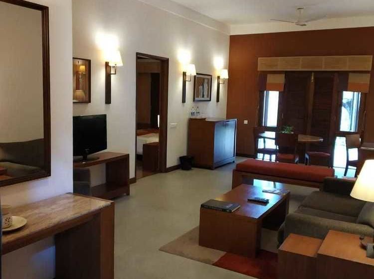 Hotel Angsana Oasis Spa & Resort Bangalore 9