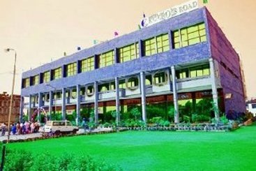 Hotel KC Cross Road 1